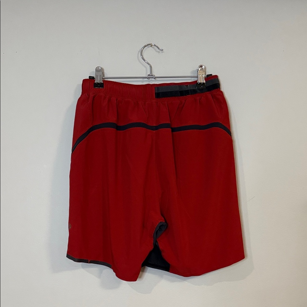 Lululemon Men’s red pace breaker shorts‎ with small liner